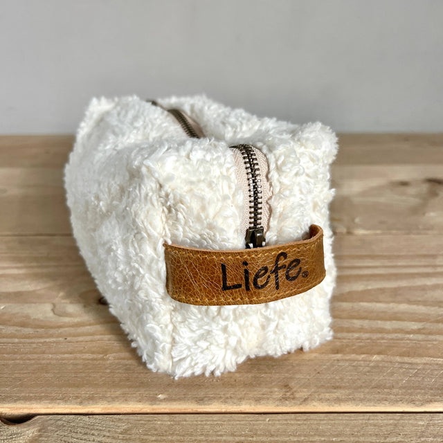Necessaire aus Baumwoll-Teddy mit grossem Reissverschluss