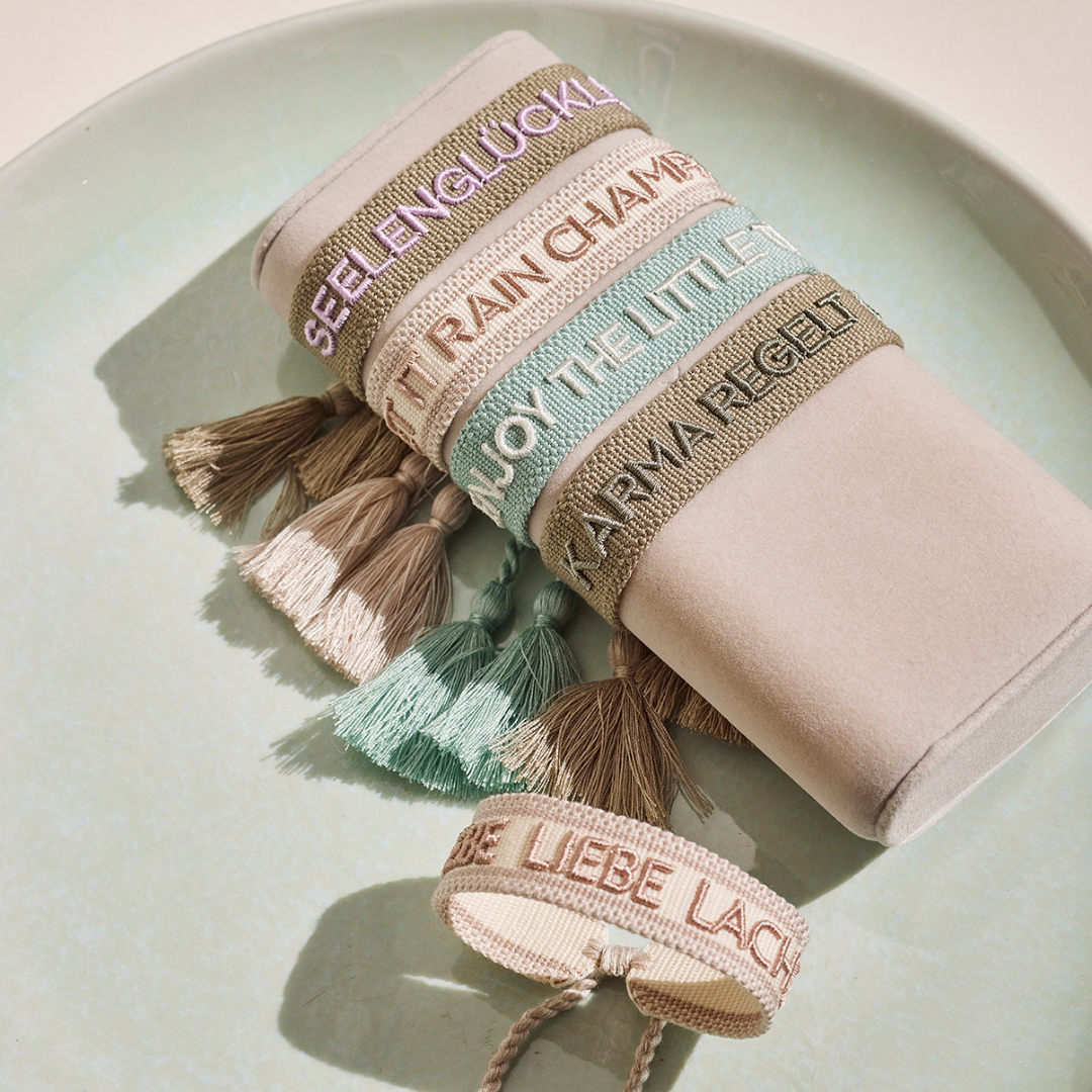 Enjoy the little Things | Statement Armband
