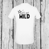 Let's get Wild | T-Shirt V-Ausschnitt | Boys